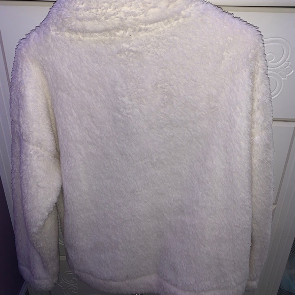 TOMMY HILFILGER White Sherpa Quarter Zip Sweater - Picture 2 of 4